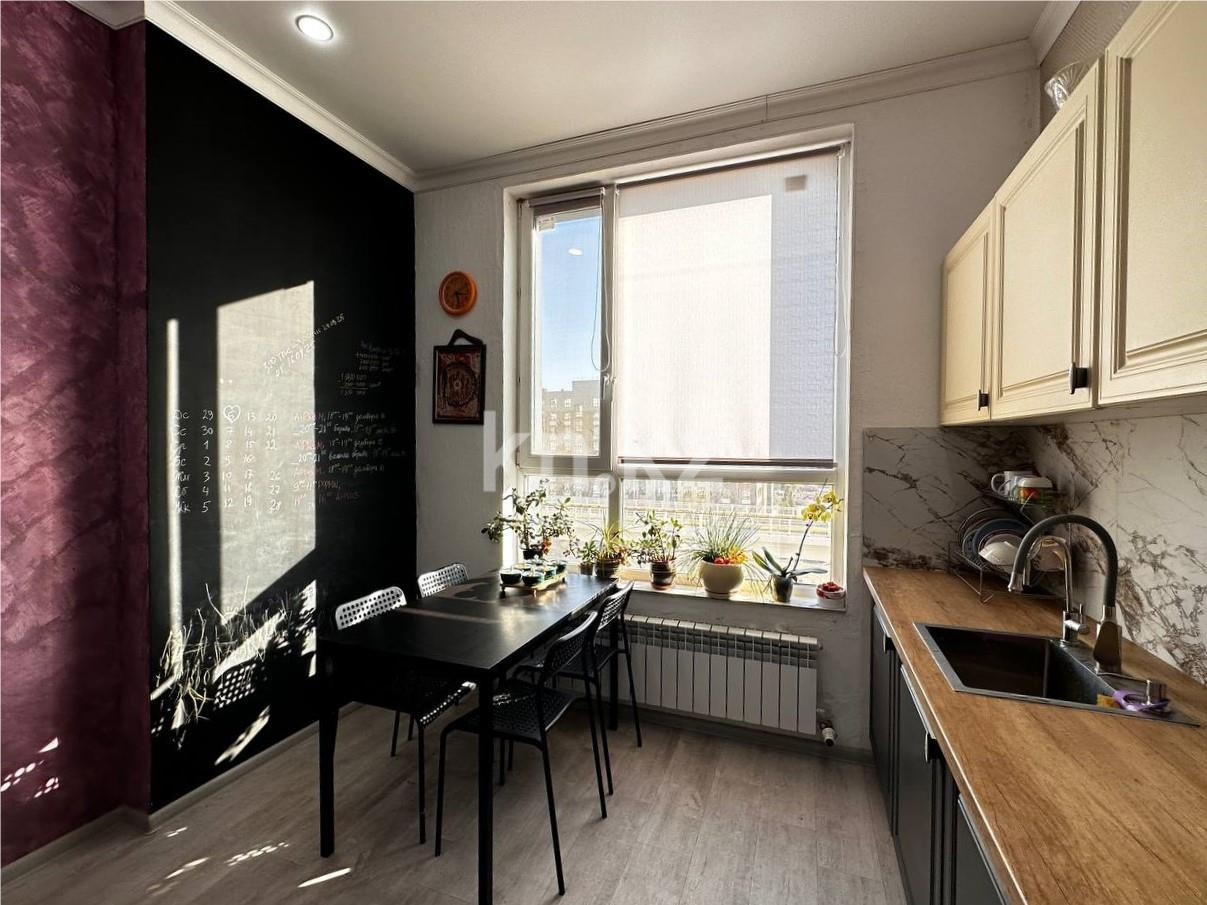 Продажа 3-комнатной квартиры, 56.8 м², ул. Калдаякова в Астане