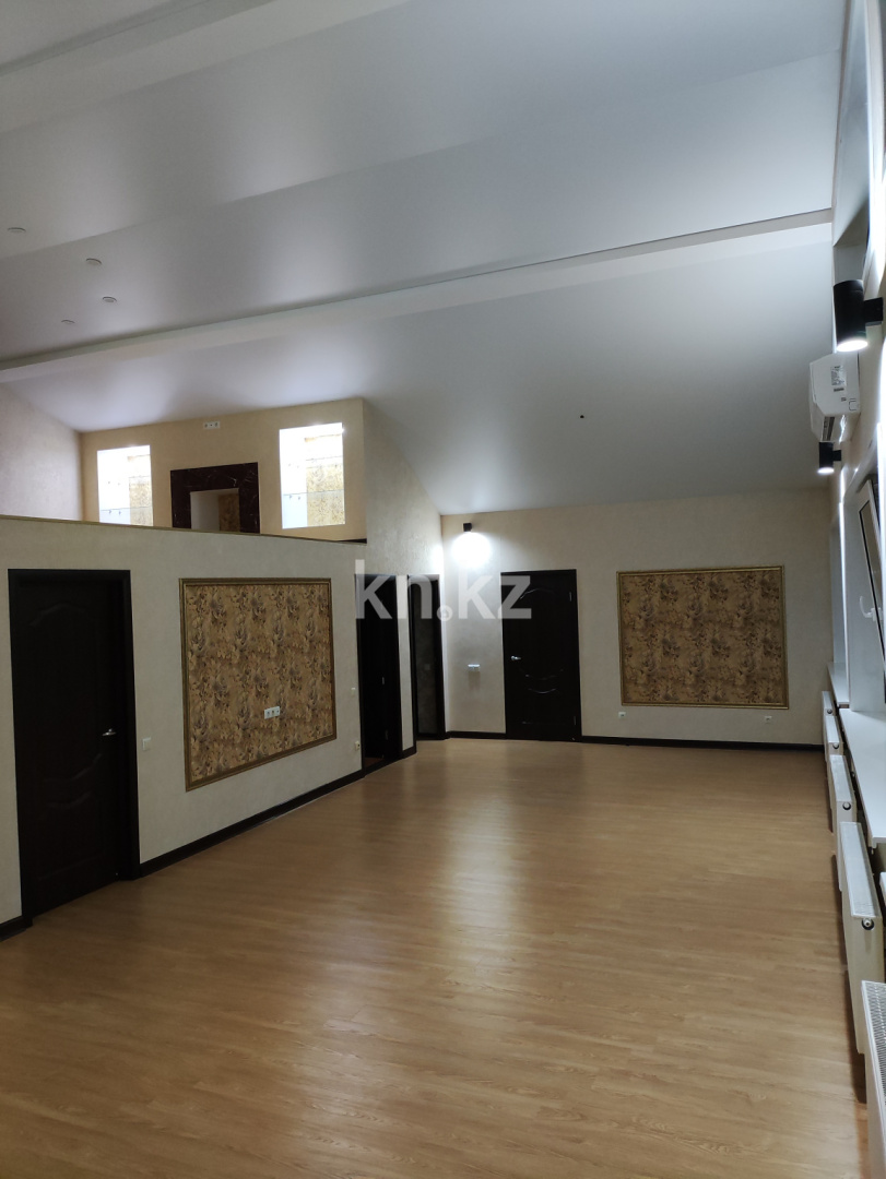 Продажа 5-комнатной квартиры, 165.5 м², ул. Иманова, дом  17 - ул. Валиханова в Астане - фото 17