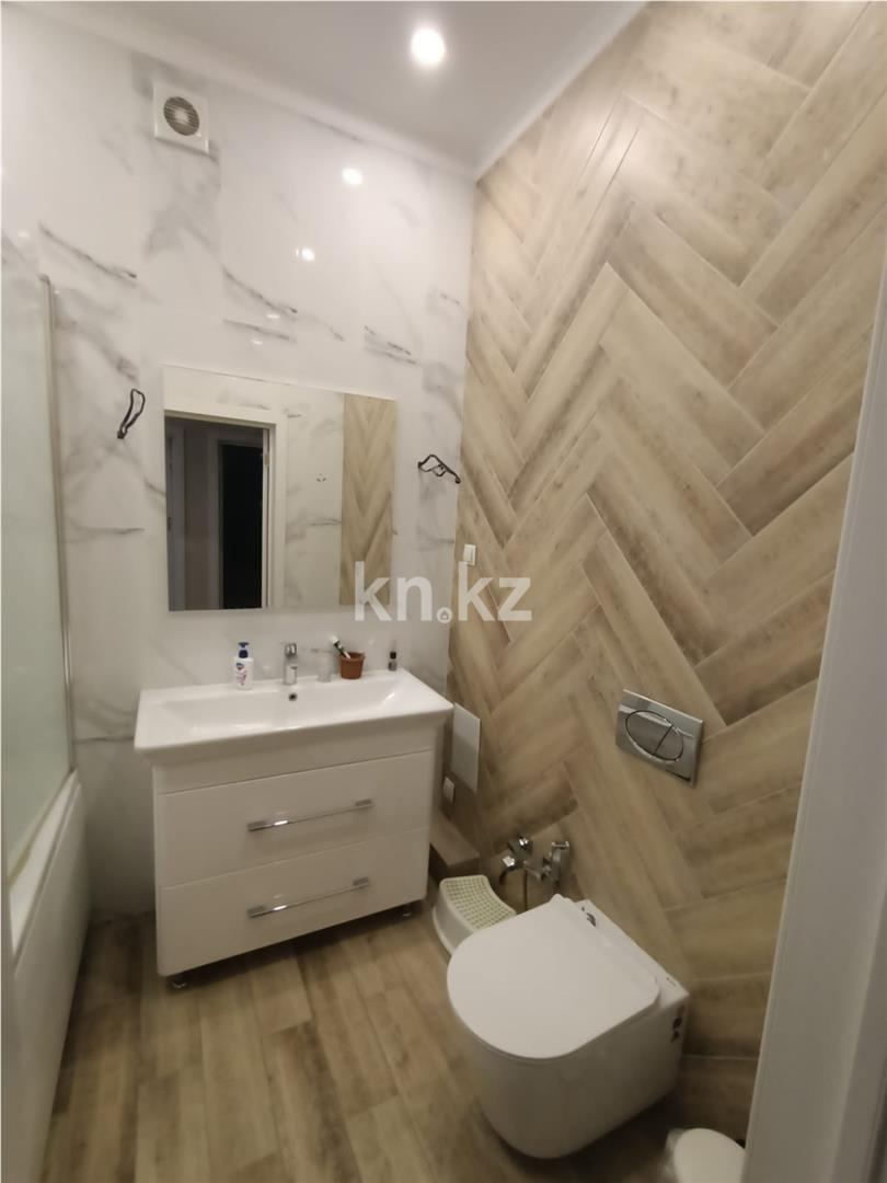 Продажа 4-комнатной квартиры, 90.6 м² в Астане - фото 42