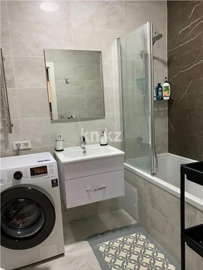 Продажа 2-комнатной квартиры, 65 м² в Алматы - фото 4