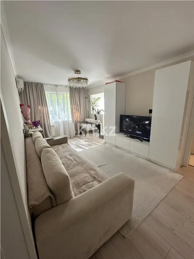 Продажа 3-комнатной квартиры, 60 м², мкр-н 5, дом  9 в Алматы