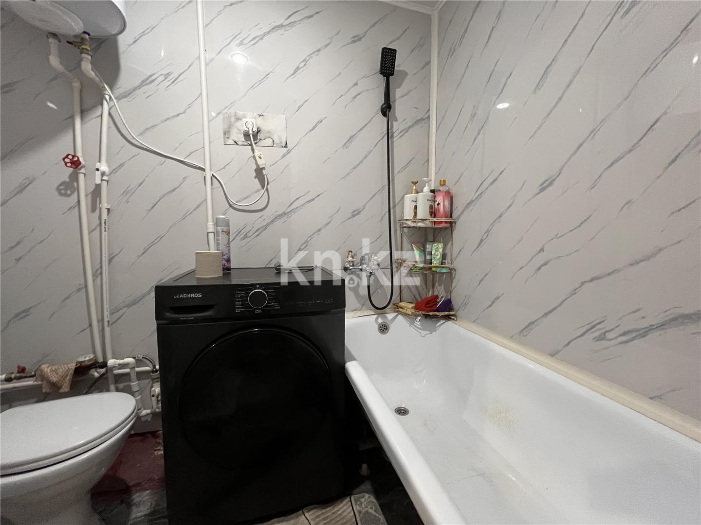 Продажа 3-комнатной квартиры, 58 м², 14-й мкр., дом  16 в Караганде - фото 11