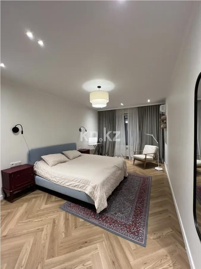 Продажа 4-комнатной квартиры, 112.6 м², мкр-н Думан-2, дом  61 в Алматы