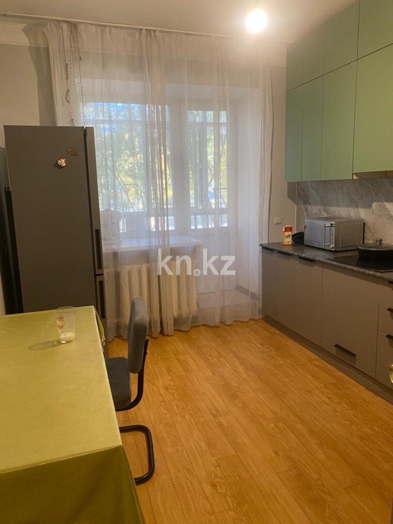 Аренда 2-комнатной квартиры, 63 м² в Астане