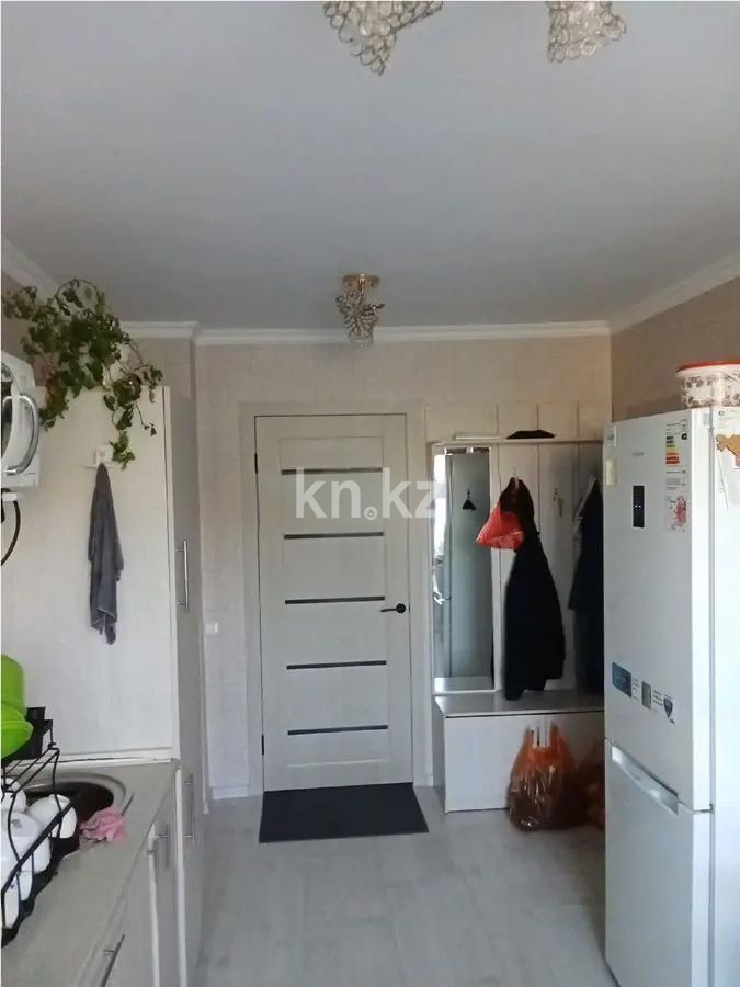 Продажа 3-комнатной квартиры, 79 м², мкр. Восток-2, дом  7 в Караганде - фото 2