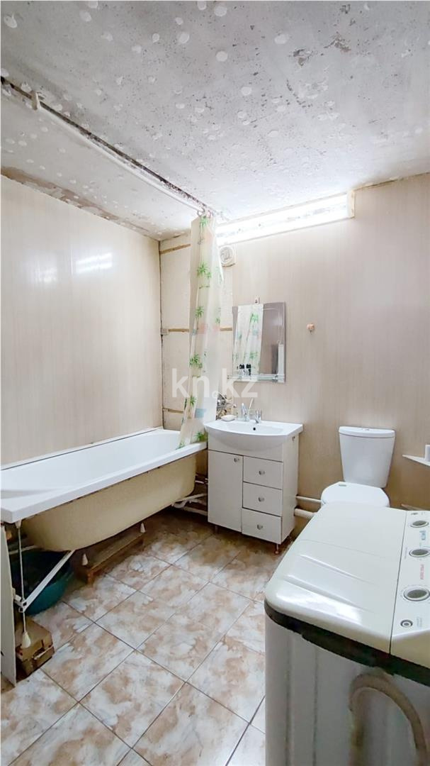 Продажа 4-комнатной квартиры, 85 м², мкр-н Мамраева (Восток-5) в Караганде - фото 11