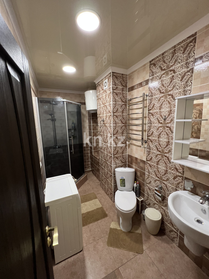 Аренда 2-комнатной квартиры, 50 м², пр. Республики, дом  42 в Караганде - фото 16