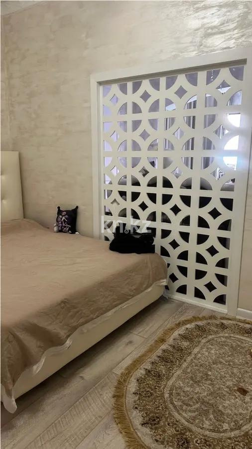 Продажа 2-комнатной квартиры, 81 м², мкр-н Ерменсай, дом  9 в Алматы - фото 2