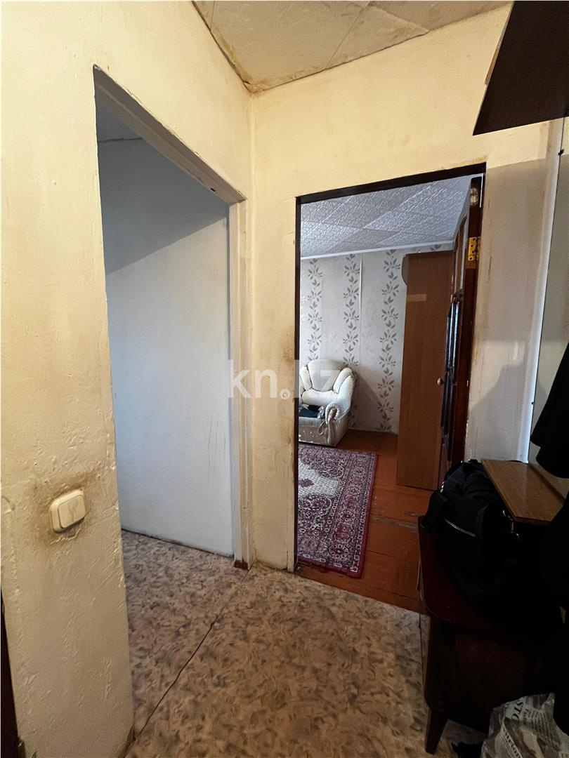 Продажа 1-комнатной квартиры, 32 м², мкр-н 12 в Караганде - фото 7