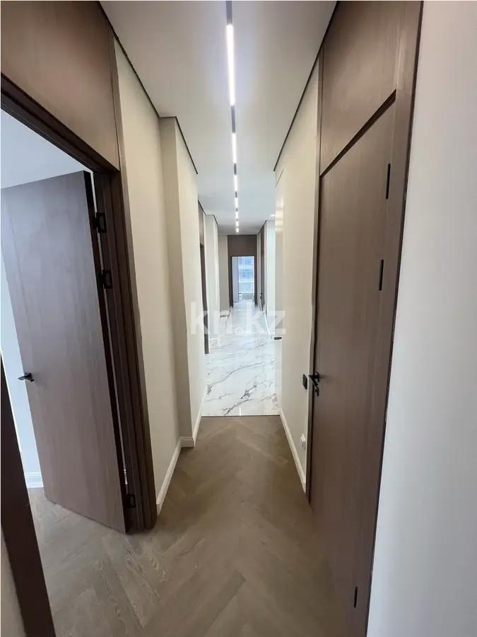 Продажа 4-комнатной квартиры, 118 м², пр. Улы Дала, дом  29/1 в Астане