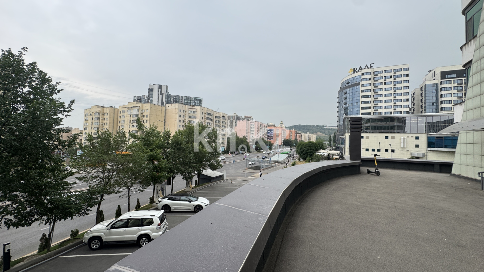 Продажа 5-комнатной квартиры, 186.4 м², мкр-н Самал-3 в Алматы - фото 17