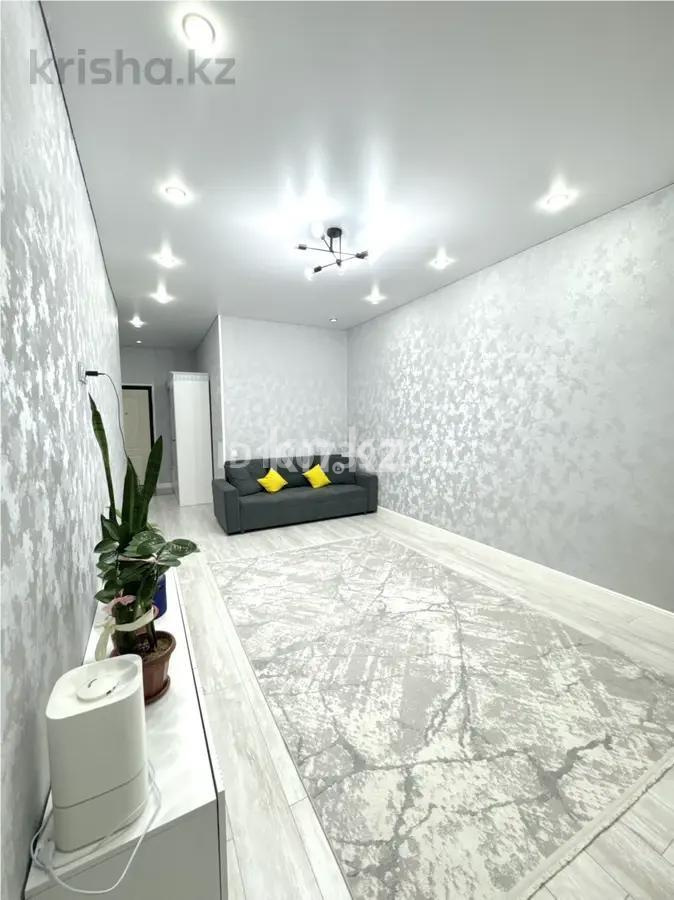Продажа 1-комнатной квартиры, 42 м², ул. Нажимеденова, дом  13/1 в Астане