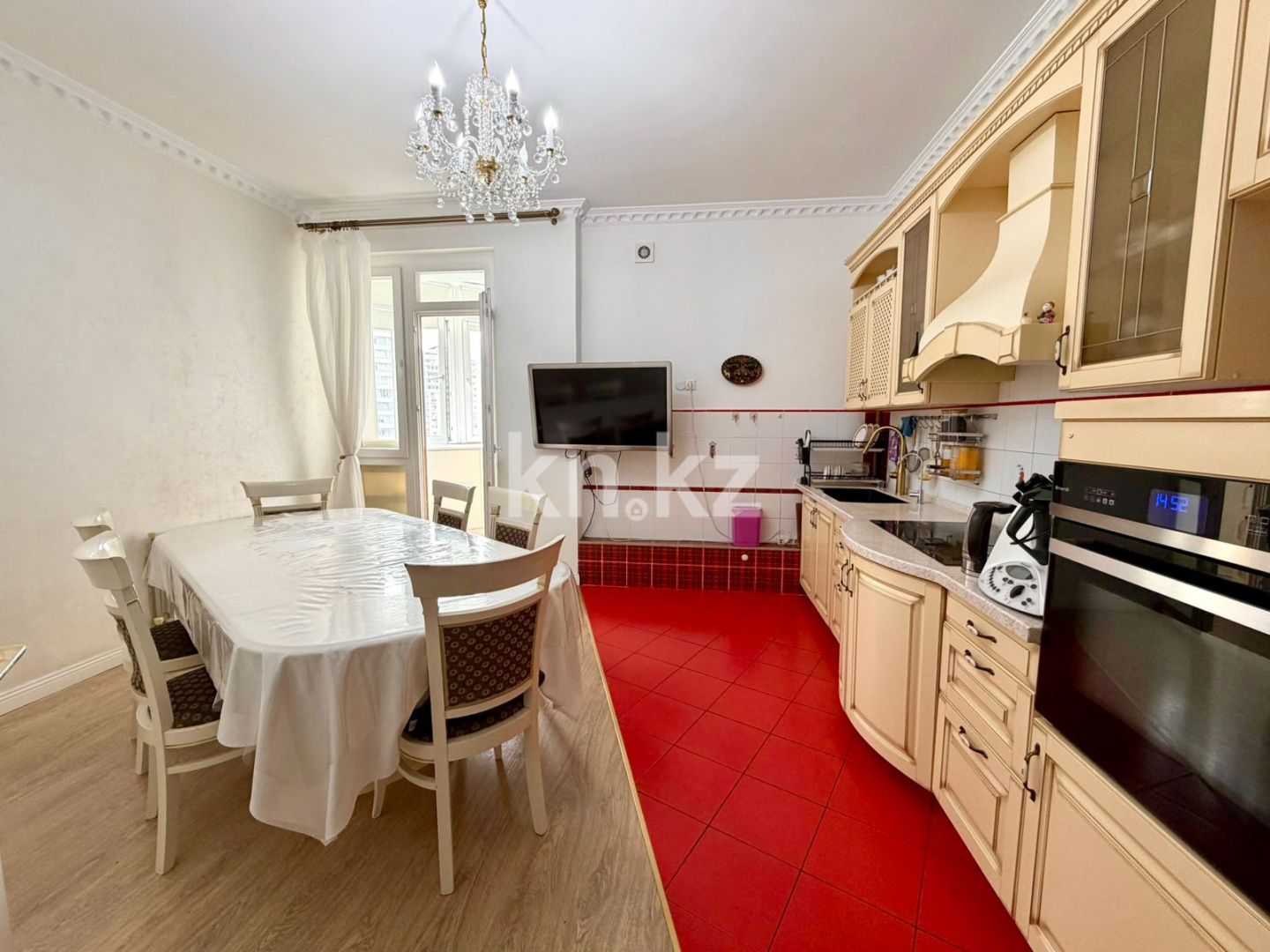 Продажа 4-комнатной квартиры, 138.6 м² в Алматы - фото 3