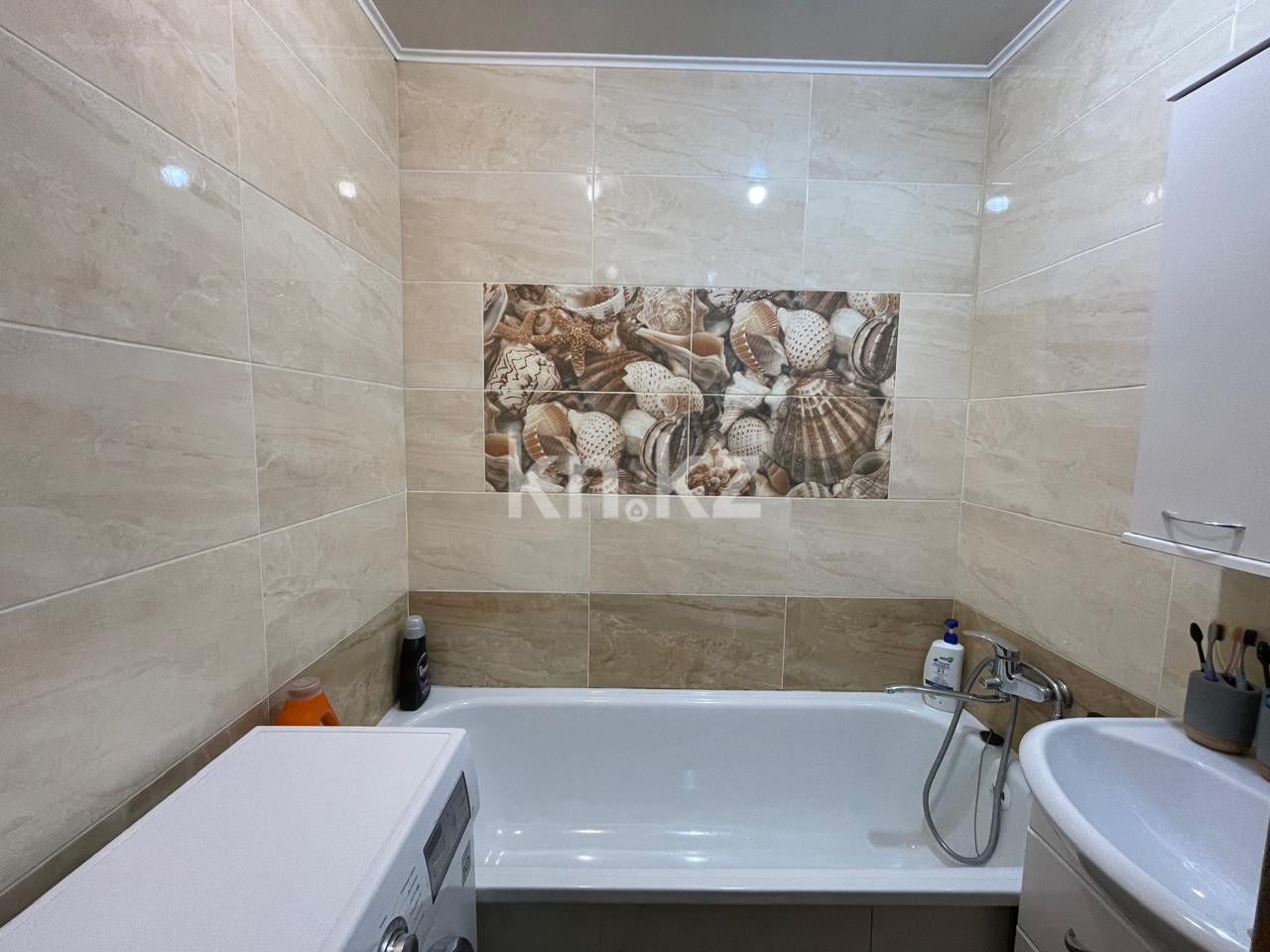 Продажа 4-комнатной квартиры, 71 м², ул. Гапеева в Караганде - фото 12