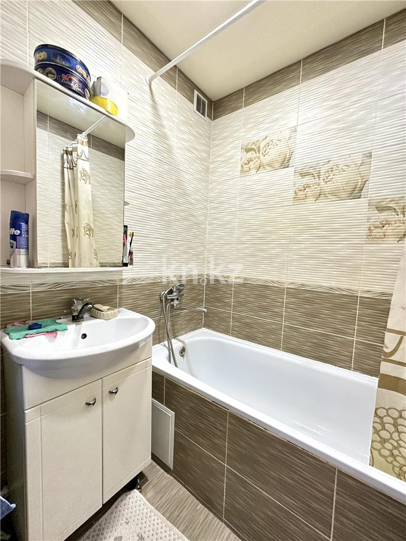 Продажа 3-комнатной квартиры, 67 м², мкр. Степной-2 в Караганде - фото 17