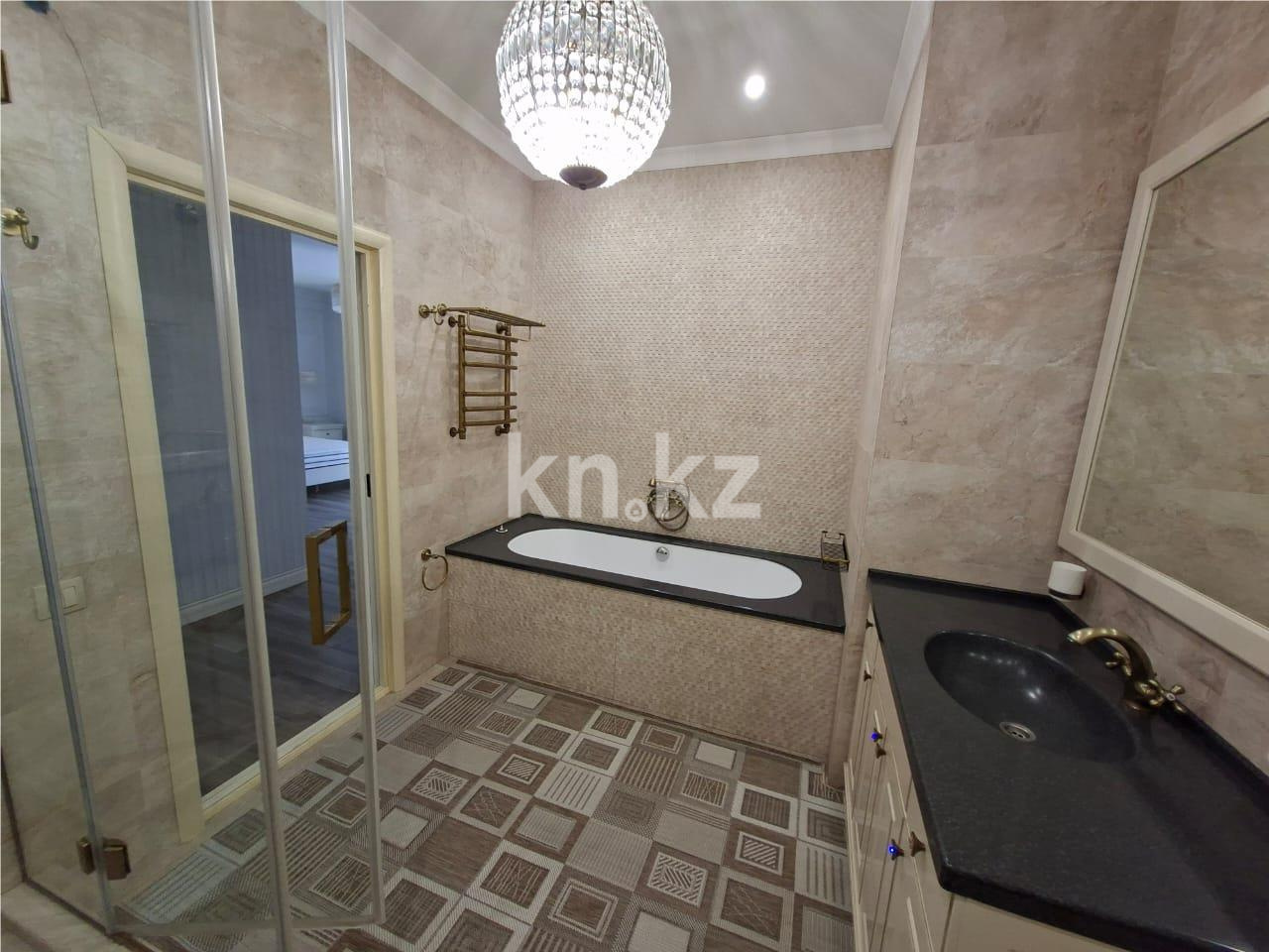 Продажа 6-комнатной квартиры, 310 м² в Караганде - фото 25