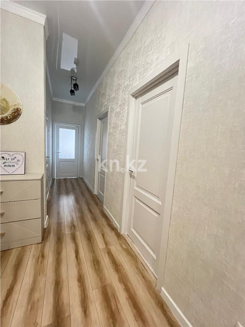 Продажа 3-комнатной квартиры, 62 м², ул. Кумисбекова, дом  2 в Астане - фото 6