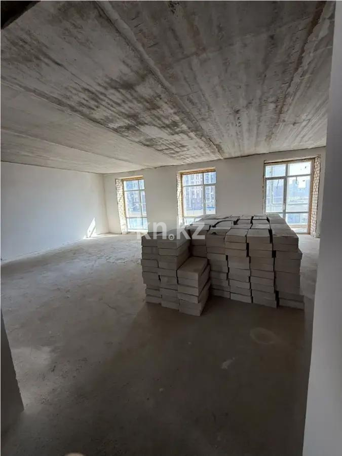 Продажа 4-комнатной квартиры, 133 м² в Караганде