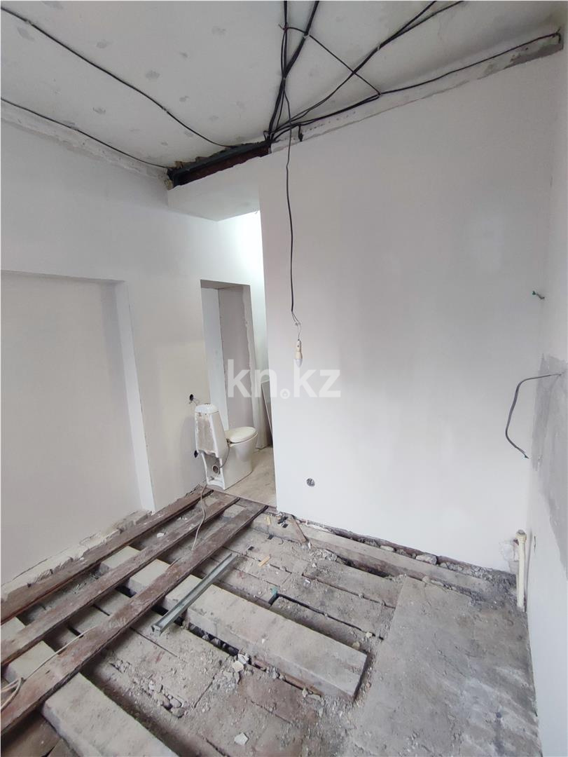 Продажа 2-комнатной квартиры, 59 м², ул. Мустафина в Караганде - фото 6