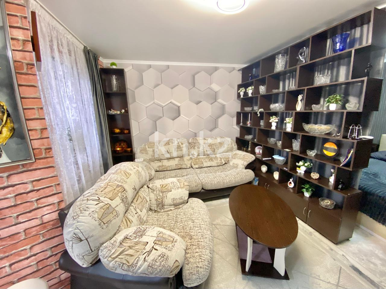 Продажа 1-комнатной квартиры, 42 м², ул. Ашимова, дом  26 в Караганде - фото 2