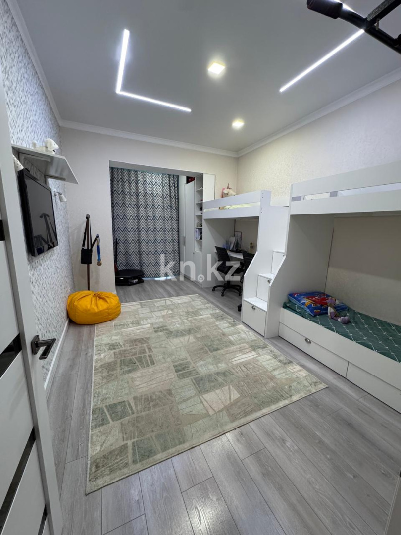 Продажа 3-комнатной квартиры, 100 м², ул. Таттимбета, дом  19/14 в Караганде - фото 3