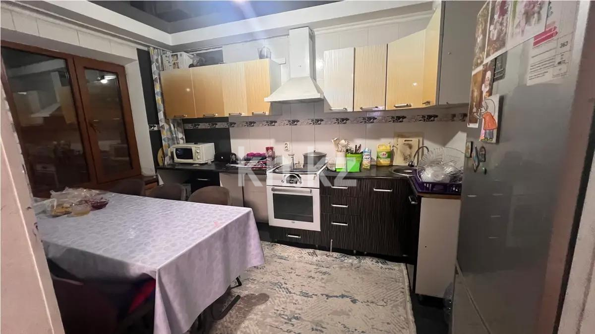 Продажа 3-комнатной квартиры, 74 м², мкр. Аксай-1, дом  4 в Алматы - фото 4