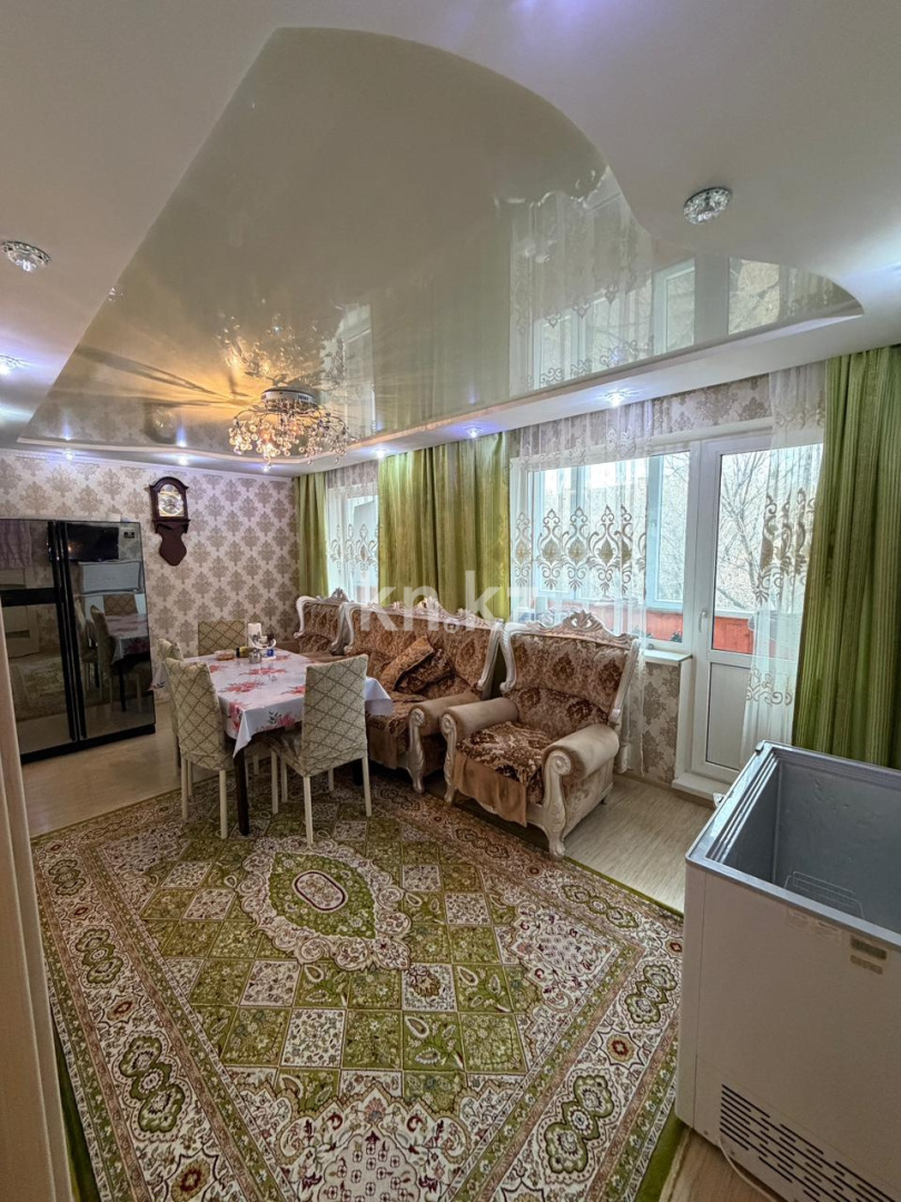 Продажа 4-комнатной квартиры, 80 м², пр. Строителей в Караганде - фото 4