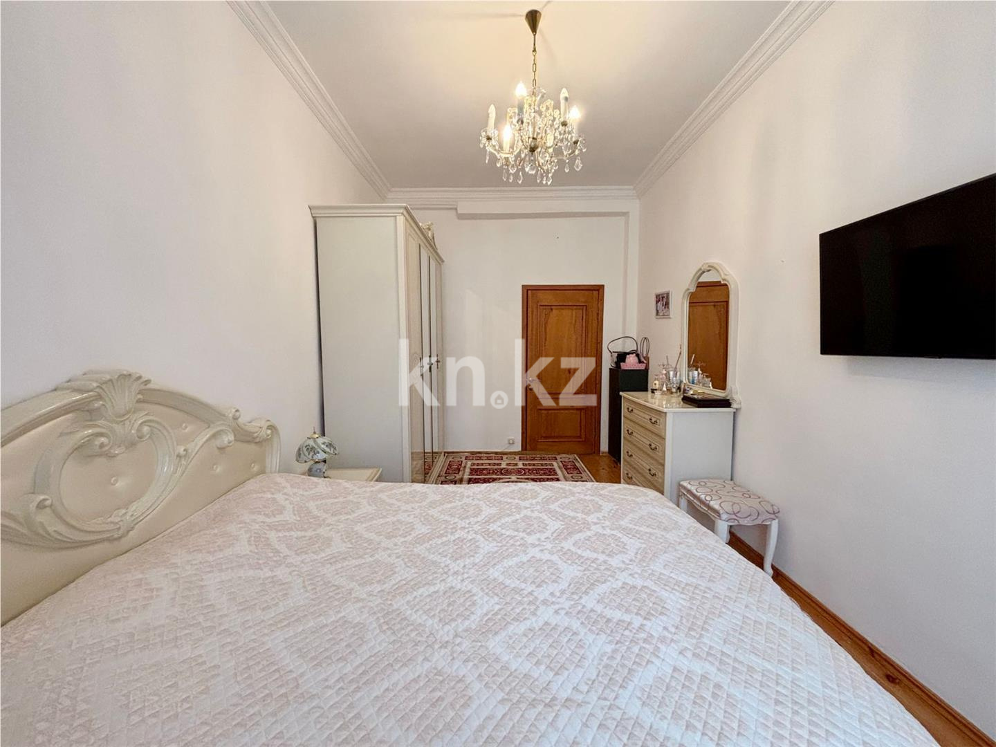 Продажа 3-комнатной квартиры, 84 м², ул. Абая в Караганде - фото 4