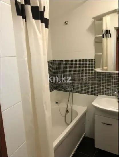 Продажа 1-комнатной квартиры, 48 м², пр. Абая, дом  8 в Астане - фото 3