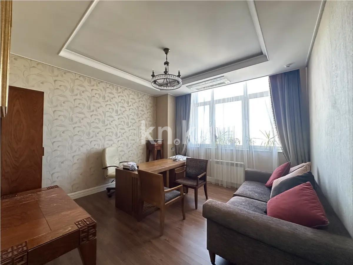 Продажа 5-комнатной квартиры, 212 м², ул. Байтурсынова, дом  1 в Астане - фото 5