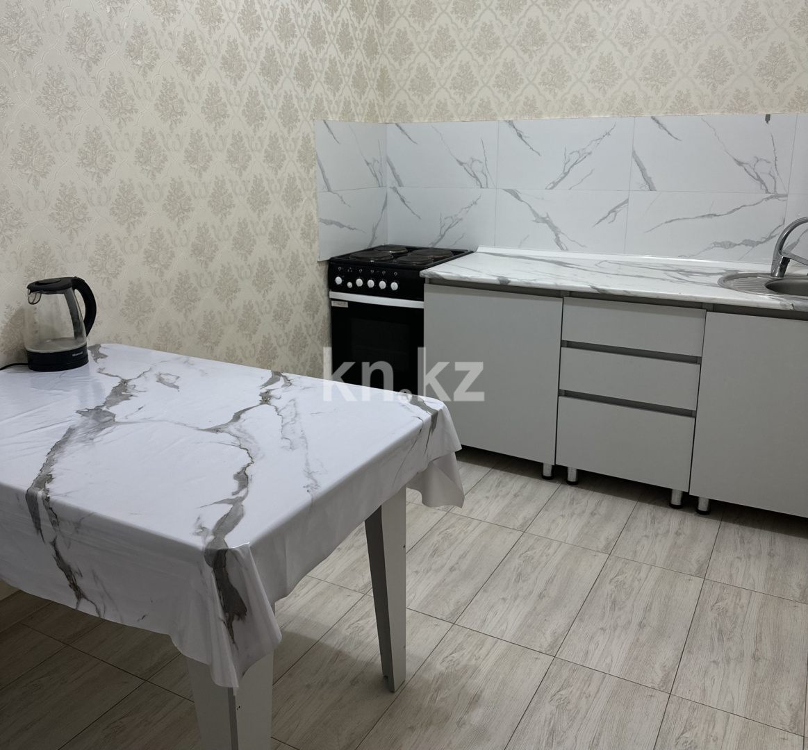 Аренда 1-комнатной квартиры посуточно, 38 м², пр. Мангилик Ел, дом  40/2 - ул. Бухар жырау в Астане - фото 2