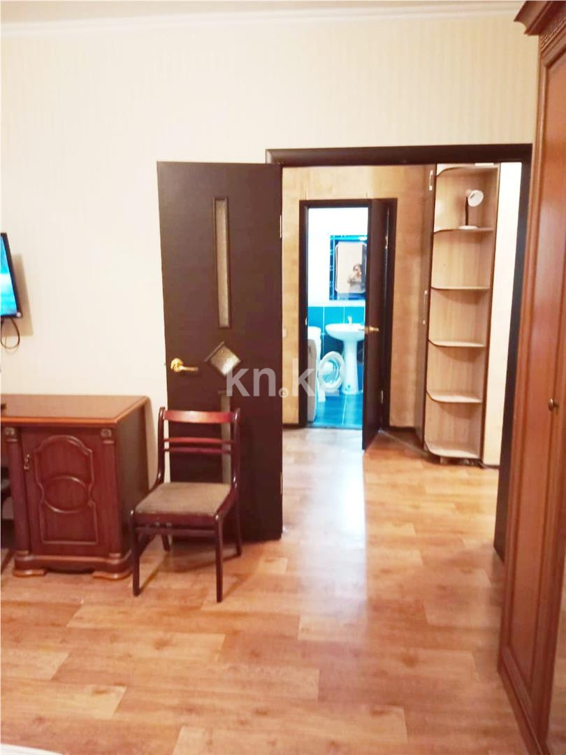 Продажа 1-комнатной квартиры, 48 м², ул. Туркестан в Астане - фото 3