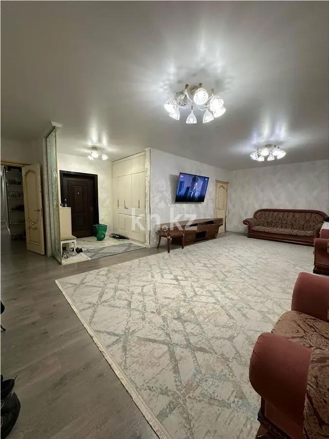 Продажа 6-комнатной квартиры, 220 м², ул. Сауран, дом  3/1 в Астане - фото 2