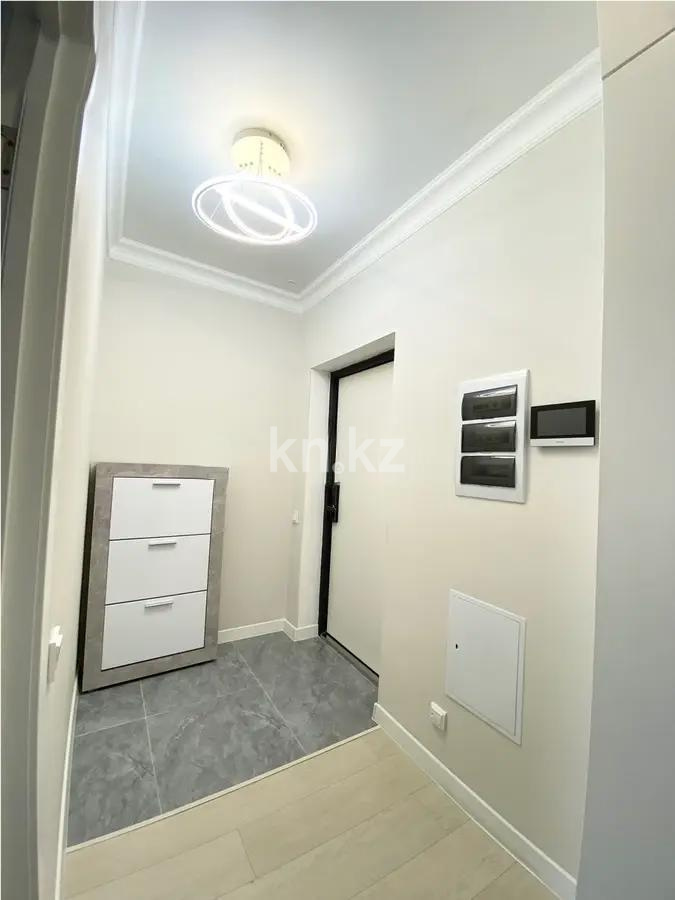 Продажа 1-комнатной квартиры, 42 м², пр. Аль-Фараби, дом  11 в Астане - фото 4