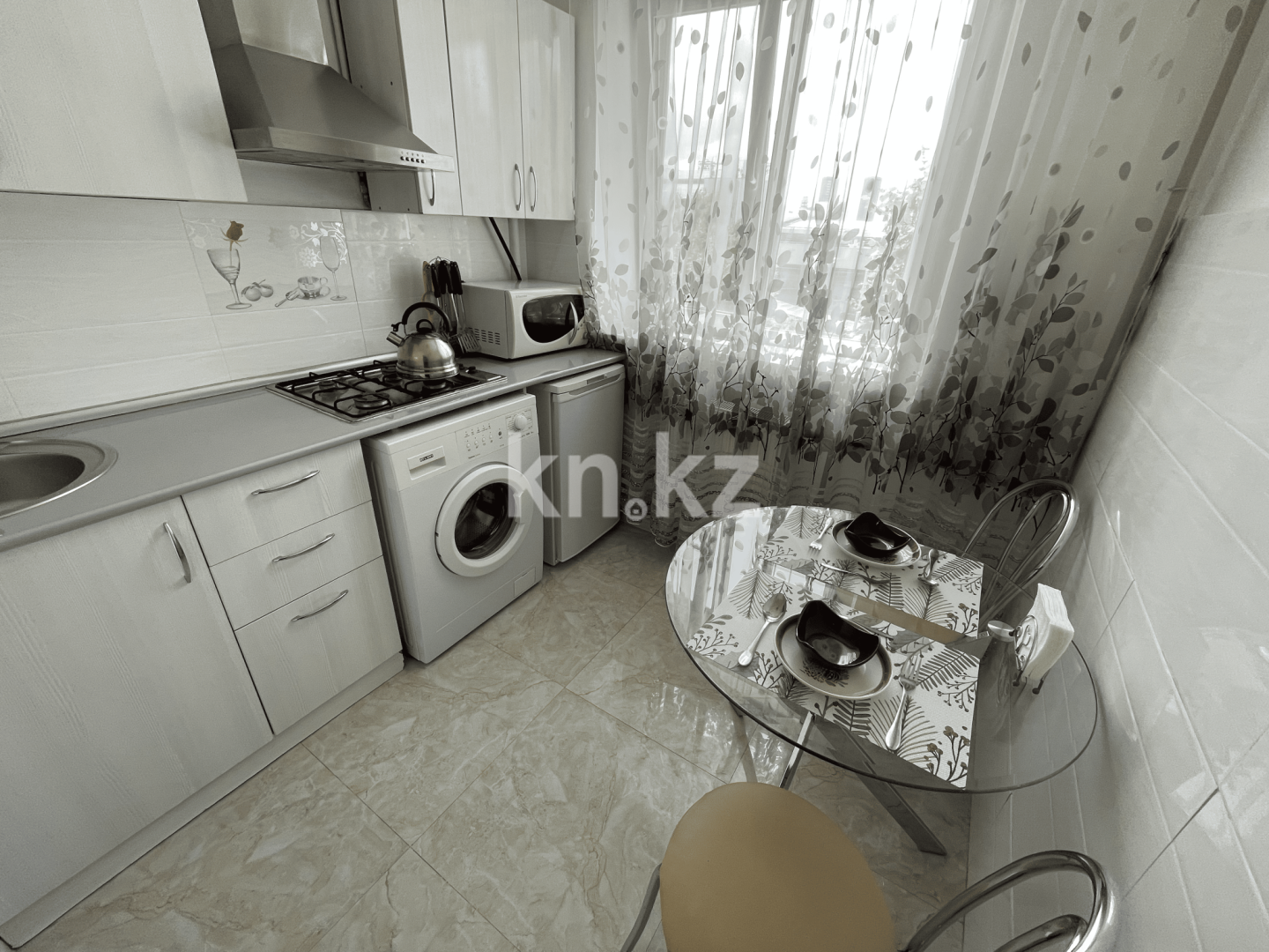 Аренда 1-комнатной квартиры посуточно, 40 м² в Алматы - фото 7