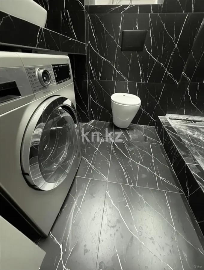 Продажа 2-комнатной квартиры, 68 м², ул. Ашимова, дом  22 в Караганде - фото 5