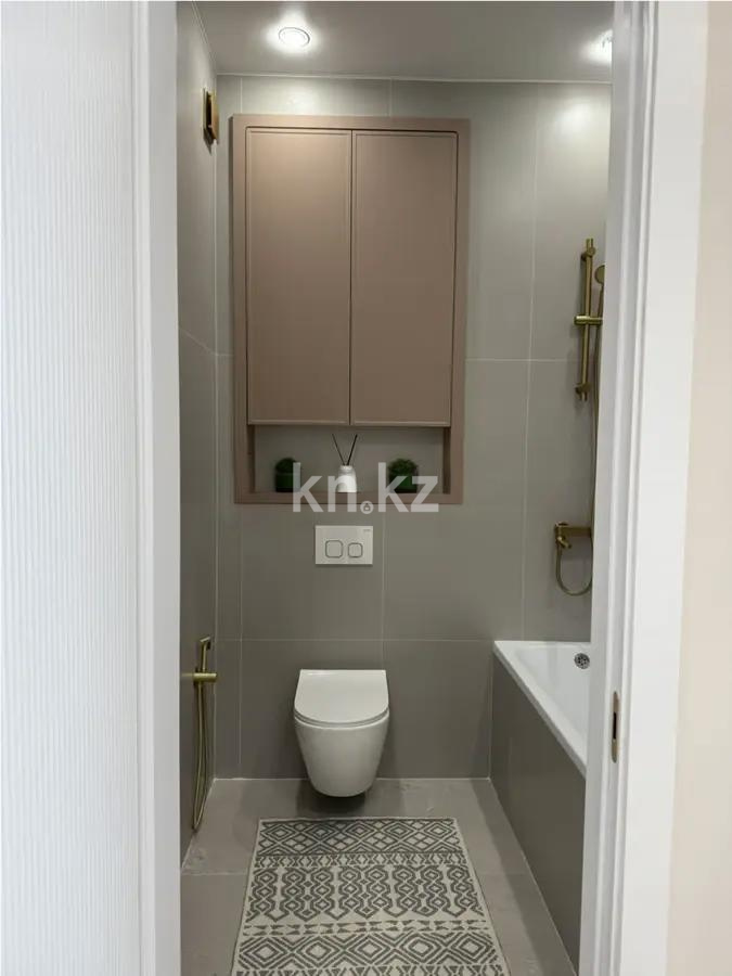 Продажа 3-комнатной квартиры, 77 м², ул. Утеген батыра, дом  11в в Алматы - фото 5