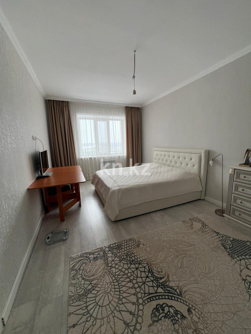 Продажа 2-комнатной квартиры, 61 м², ул. Муканова, дом  82 в Караганде - фото 3