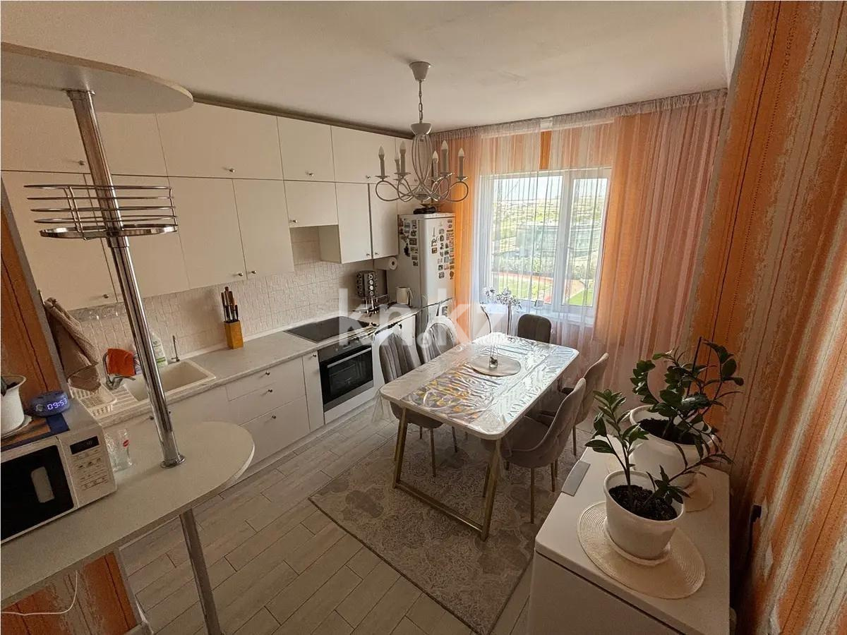 Продажа 3-комнатной квартиры, 65 м², пр. Шахтеров, дом  60 в Караганде - фото 3