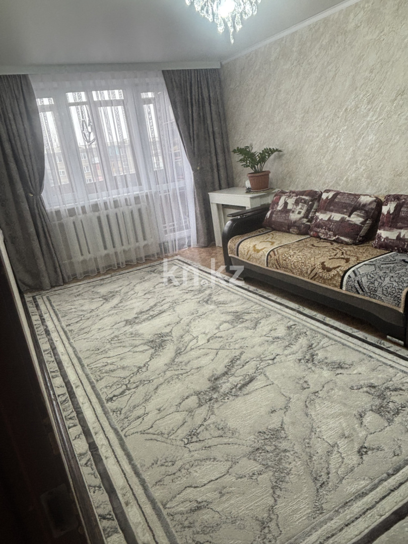 Продажа 3-комнатной квартиры, 62 м², мкр-н 11а, дом  9 в Караганде - фото 2