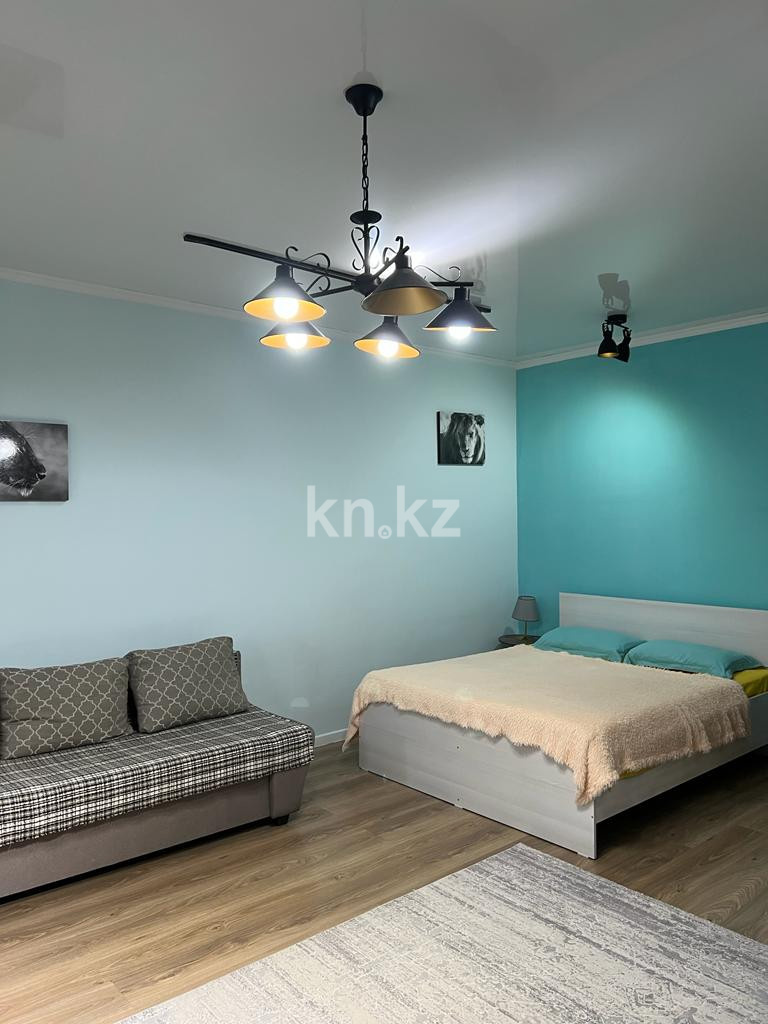 Аренда 1-комнатной квартиры посуточно, 50 м², ул. Навои, дом  208/8 - ул. Торайгырова в Алматы - фото 3