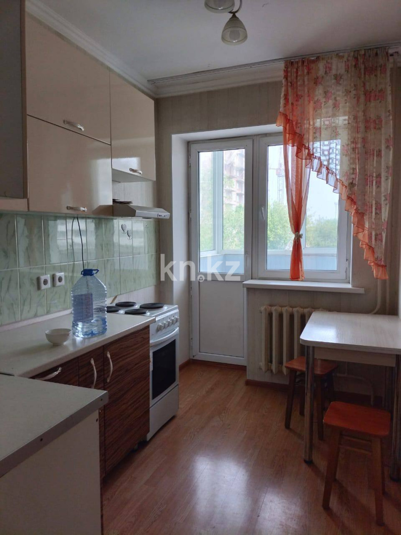 Аренда 1-комнатной квартиры, 37 м² в Астане