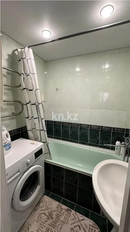 Продажа 3-комнатной квартиры, 61 м², ул. Академическая, дом  9/1 в Караганде - фото 5