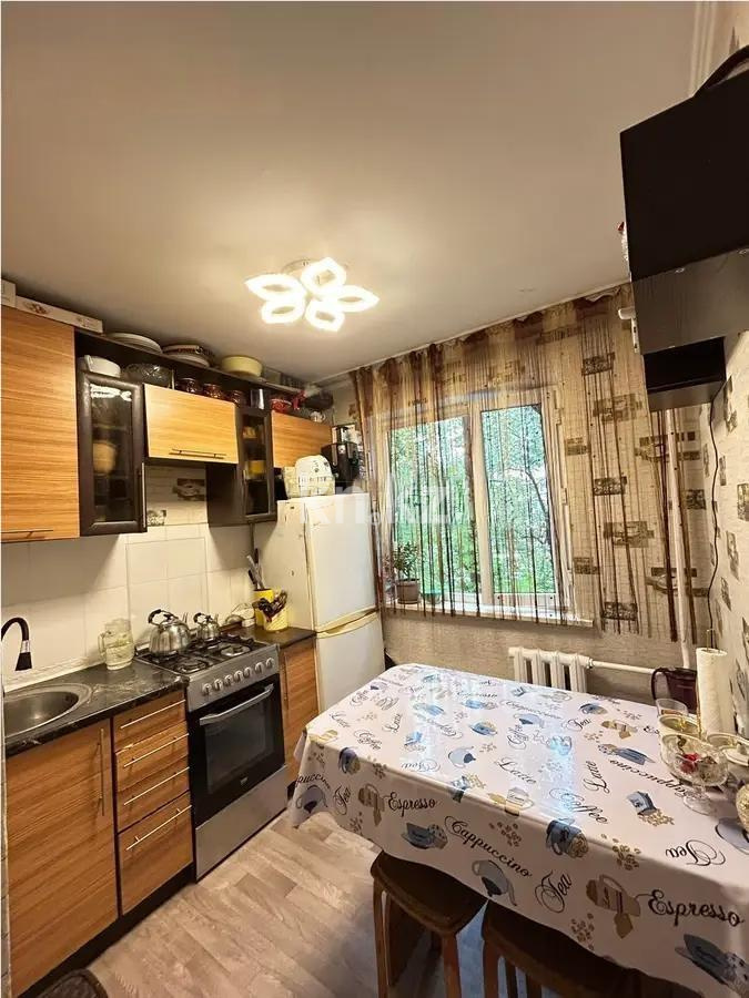 Продажа 2-комнатной квартиры, 46 м², мкр-н 5, дом  5 в Алматы - фото 3