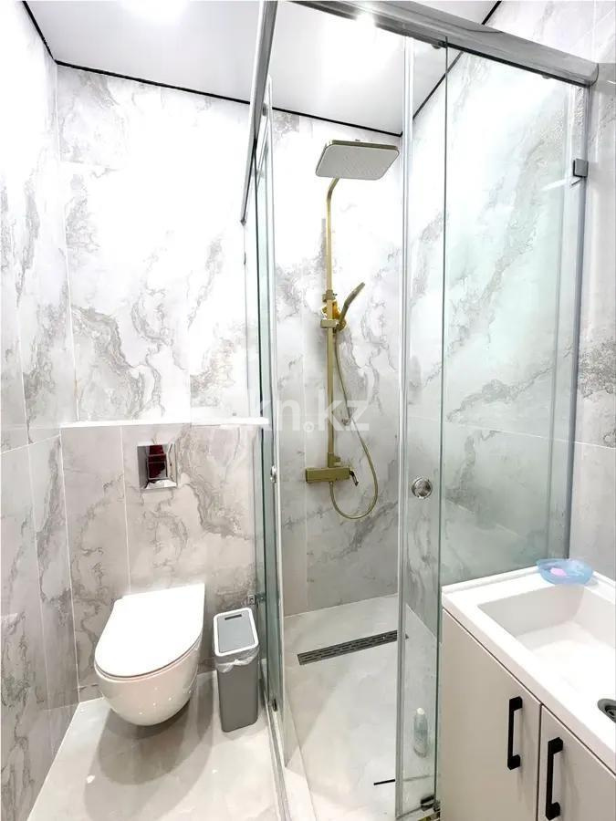 Продажа 4-комнатной квартиры, 122 м², пр. Аль-Фараби, дом  7/2 в Астане - фото 6