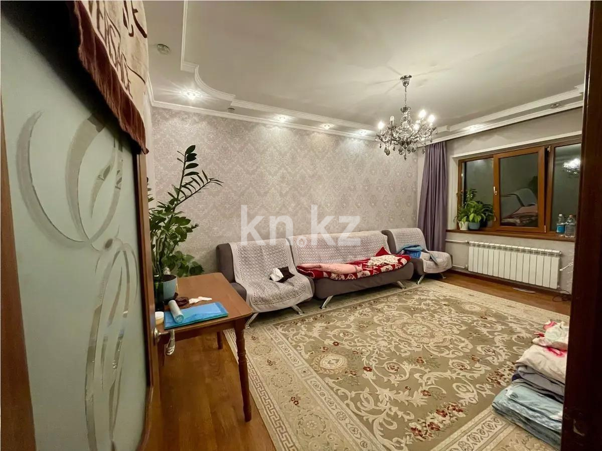 Продажа 3-комнатной квартиры, 65.1 м², мкр-н Аксай-2, дом  60 в Алматы