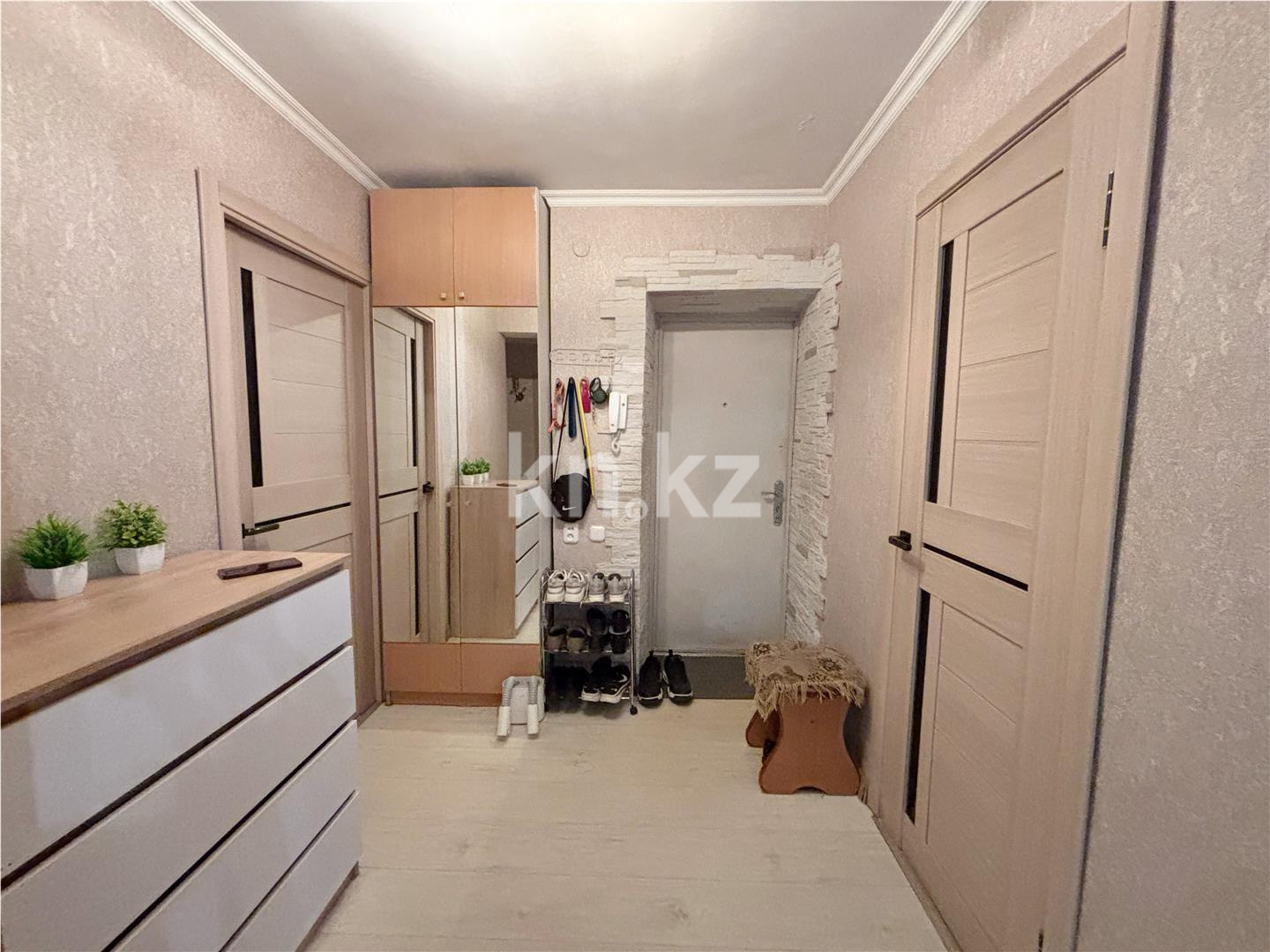 Продажа 3-комнатной квартиры, 65 м², ул. Крылова, дом  38 в Караганде - фото 11