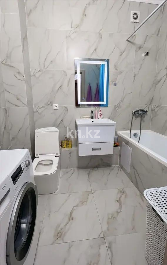 Продажа 1-комнатной квартиры, 40 м², ул. Нажимеденова, дом  29/1 в Астане - фото 3