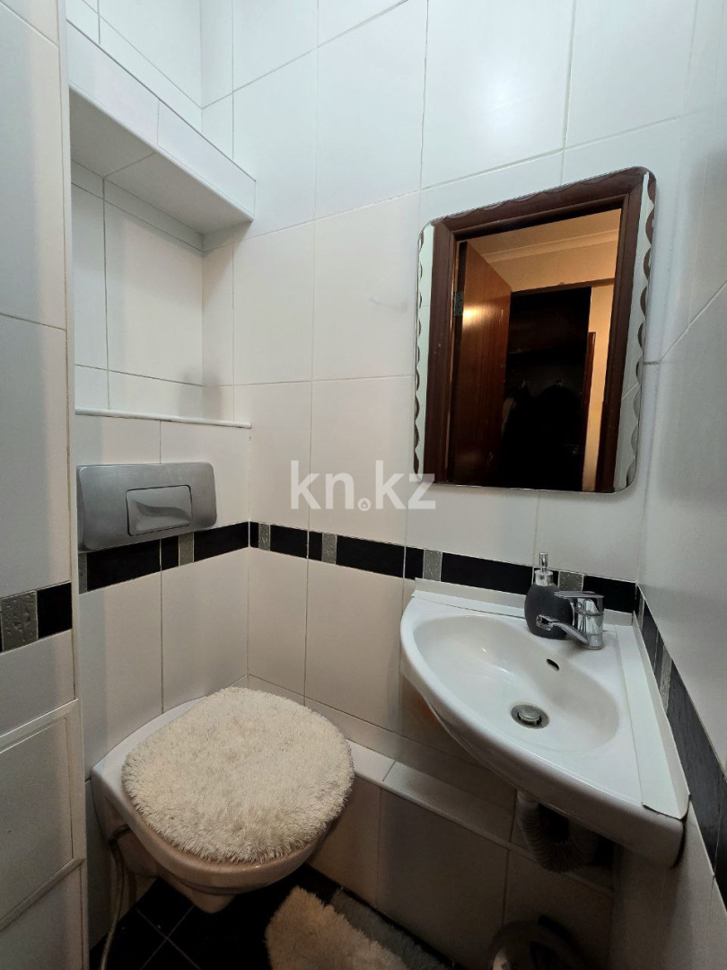 Продажа 4-комнатной квартиры, 80 м², ул. Жандосова в Алматы - фото 19