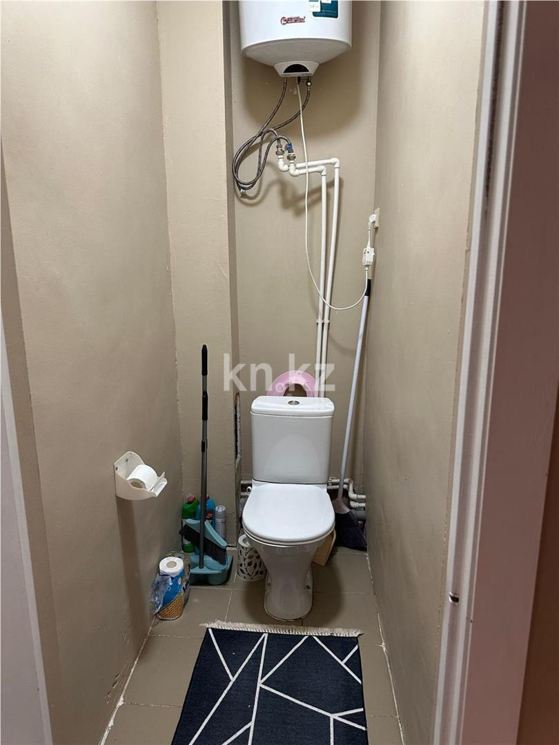 Продажа 2-комнатной квартиры, 70 м², ул. Момышулы в Караганде - фото 7